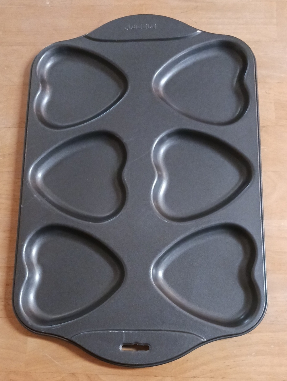 Nonstick Heart-Shaped Bakung Pan